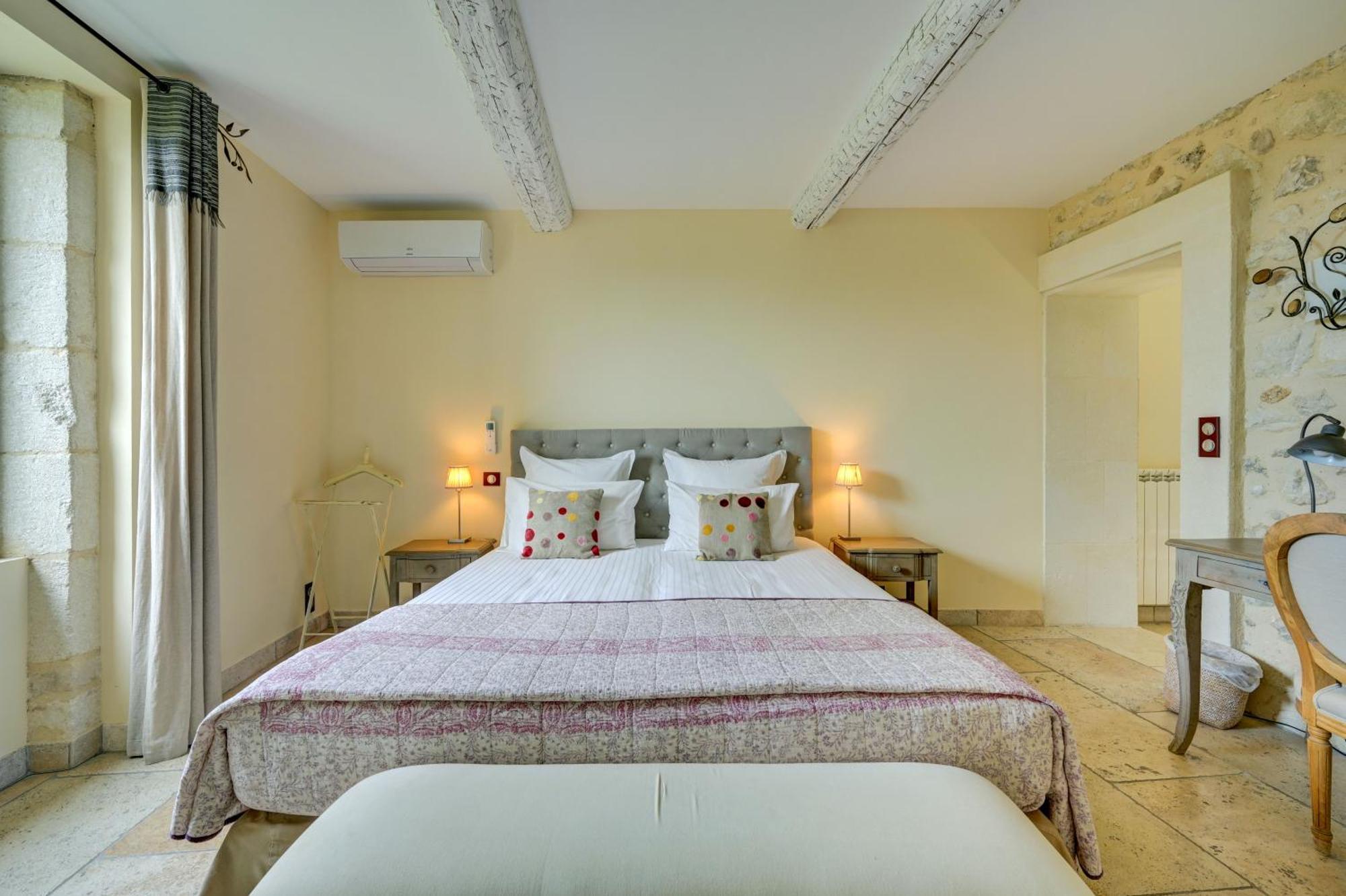 La Belle Vie Hotel Saint-Hilaire-dʼOzilhan Eksteriør billede
