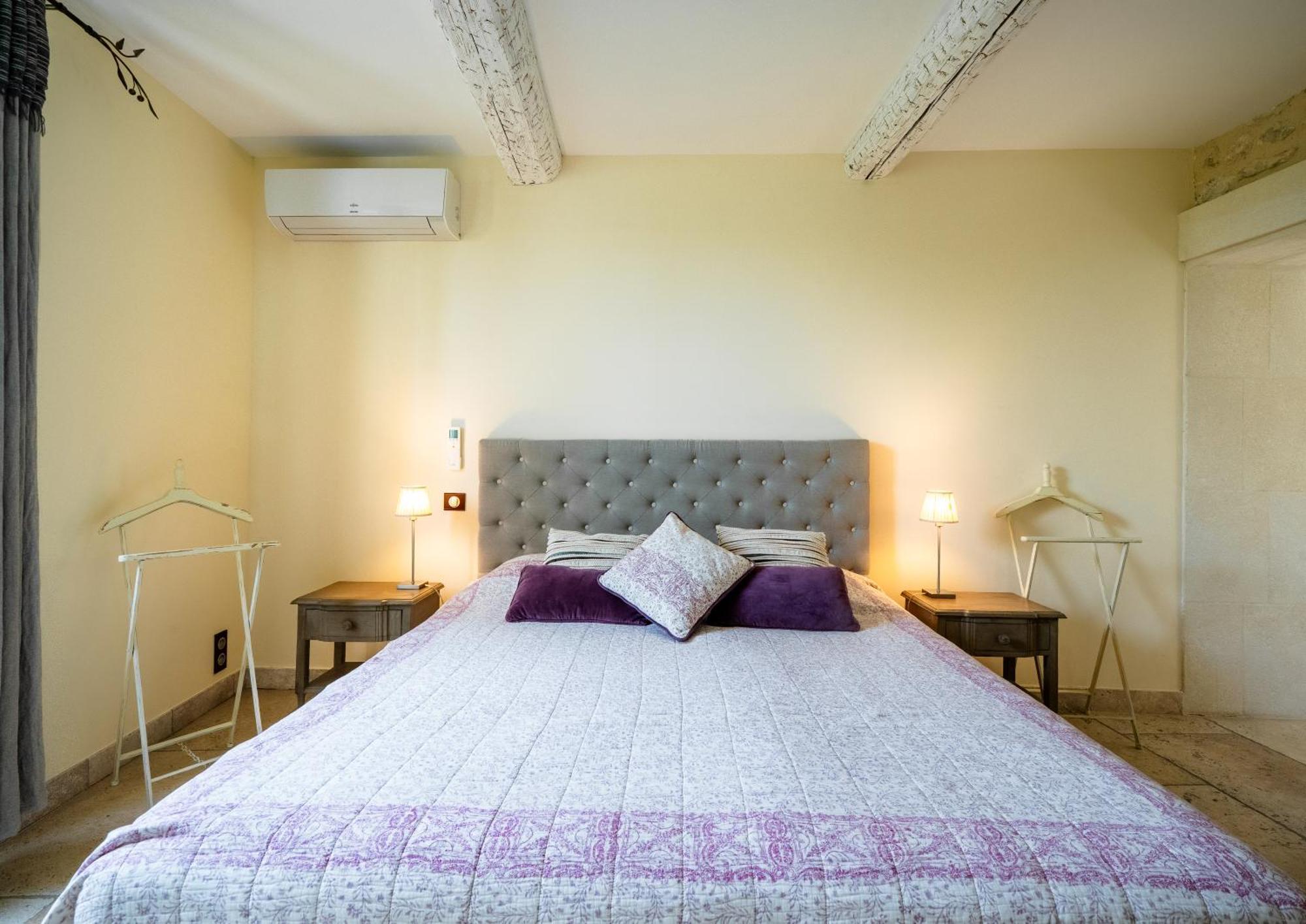 La Belle Vie Hotel Saint-Hilaire-dʼOzilhan Eksteriør billede