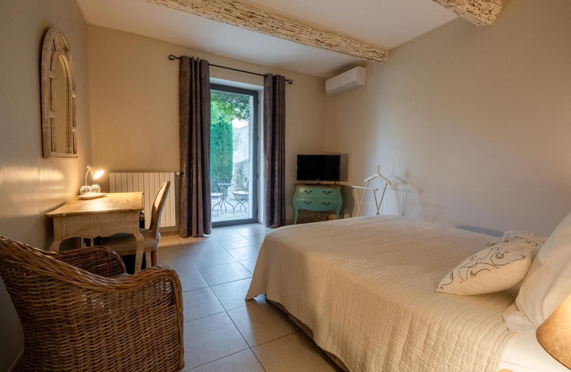 La Belle Vie Hotel Saint-Hilaire-dʼOzilhan Eksteriør billede