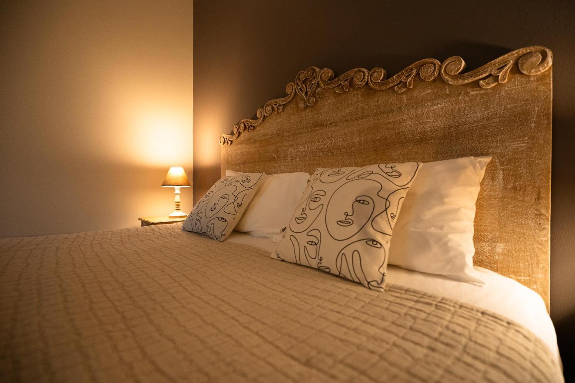 La Belle Vie Hotel Saint-Hilaire-dʼOzilhan Eksteriør billede